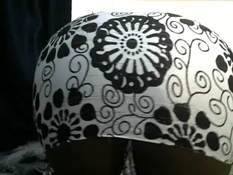 Snapshot of Sweetass-B chatting on July 5, 2026, 11:39 am Sweetass-B online show from July 5, 2026, 11:39 am