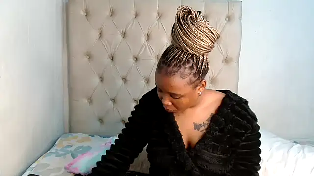 Snapshot of Lihle_00 chatting on July 16, 2026, 8:06 pm Lihle 00 online show from July 16, 2026, 8:06 pm