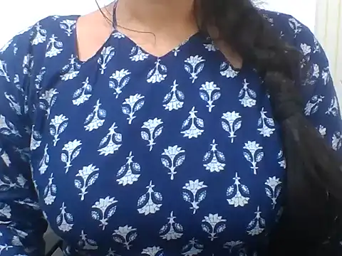 White Sparrow1 online show from June 1, 2026, 8:47 am