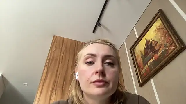 RitaVinyl online show from June 3, 2026, 8:59 am
