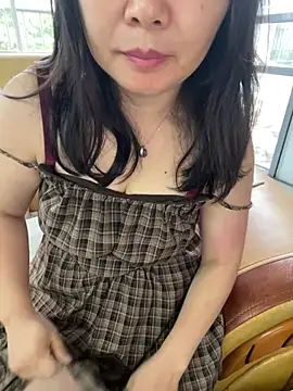 Snapshot of juerher chatting on June 11, 2026, 12:01 am juerher online show from June 11, 2026, 12:01 am