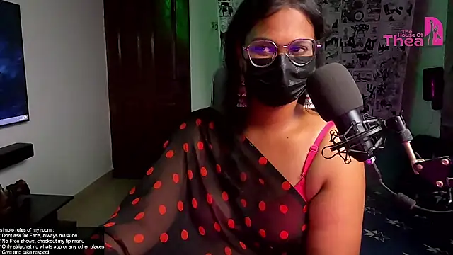Snapshot of thea_rachel chatting on July 7, 2026, 4:26 am thea rachel online show from July 7, 2026, 4:26 am