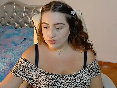 Snapshot of Whitebadangel chatting on July 12, 2026, 9:04 pm Whitebadangel online show from July 12, 2026, 9:04 pm