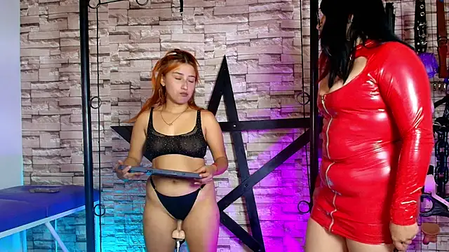 Mistress Dina bdsm online show from August 5, 2026, 8:47 pm