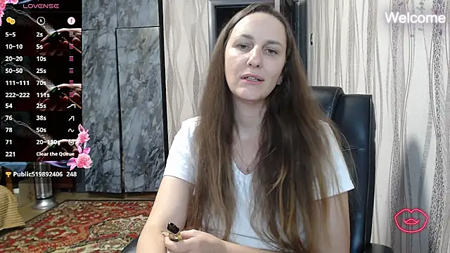 Snapshot of Yevgeshka-Milashka chatting on November 22, 2025, 6:51 pm Yevgeshka-Milashka online show from November 22, 2025, 6:51 pm