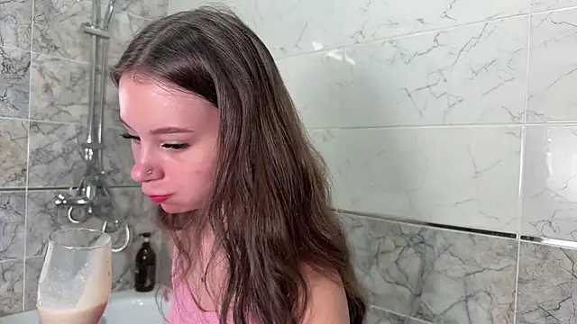 Snapshot of kittyrae chatting on July 13, 2026, 7:18 am kittyrae online show from July 13, 2026, 7:18 am