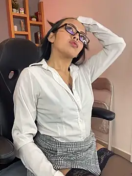 Madisson Bluee online show from June 12, 2026, 1:31 pm