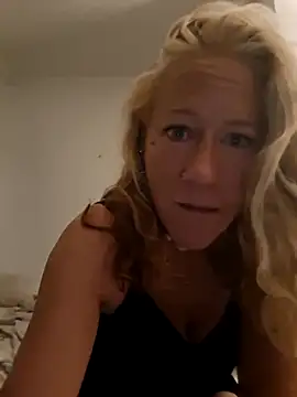 Snapshot of lusciouspider chatting on June 4, 2026, 3:22 am lusciouspider online show from June 4, 2026, 3:22 am