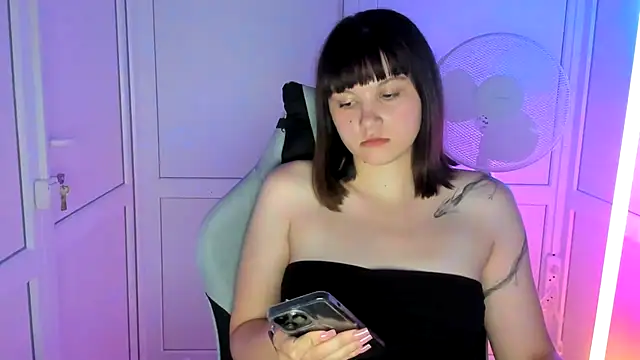Vanilla Vixen online show from July 2, 2026, 4:07 am