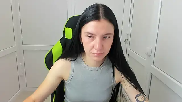 PatteMeoww online show from July 18, 2026, 6:22 am