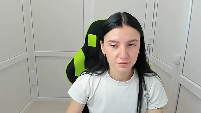 PatteMeoww online show from July 11, 2026, 6:24 am