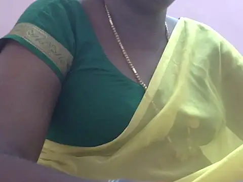 Snapshot of tamil-priyaaa chatting on July 16, 2026, 6:16 pm tamil-priyaaa online show from July 16, 2026, 6:16 pm