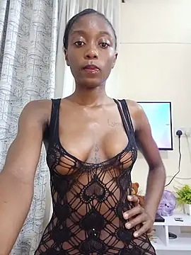 Sweet-Hennessy online show from June 12, 2026, 4:49 pm