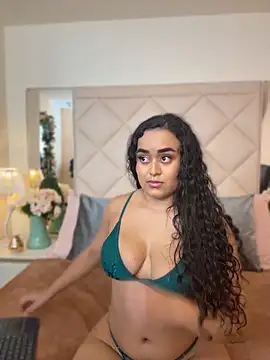 SabriVelvet online show from June 17, 2026, 12:26 pm
