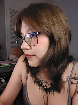 Snapshot of Belcetnat chatting on June 25, 2026, 7:52 pm Belcetnat online show from June 25, 2026, 7:52 pm