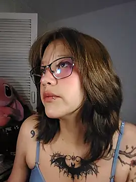 Snapshot of Belcetnat chatting on June 26, 2026, 6:25 pm Belcetnat online show from June 26, 2026, 6:25 pm
