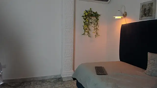 Snapshot of velvet_sex23 chatting on June 15, 2026, 4:34 am velvet sex23 online show from June 15, 2026, 4:34 am