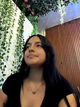 Snapshot of SophiCastro09_ chatting on June 11, 2026, 12:32 am SophiCastro09 online show from June 11, 2026, 12:32 am