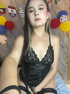 Snapshot of Tinakitten chatting on June 30, 2026, 12:05 pm Tinakitten online show from June 30, 2026, 12:05 pm