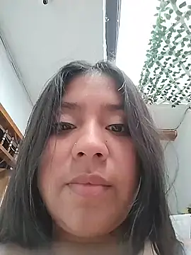 Amber Herrera online show from June 5, 2026, 2:12 pm