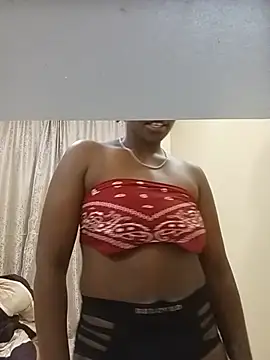 sweetly gal online show from June 5, 2026, 11:10 pm