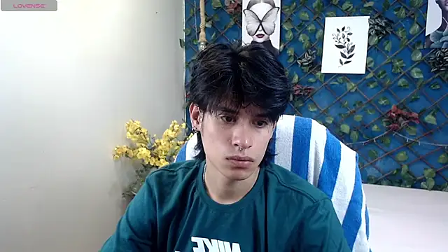 Snapshot of wayath1 chatting on July 15, 2026, 11:17 am wayath1 online show from July 15, 2026, 11:17 am