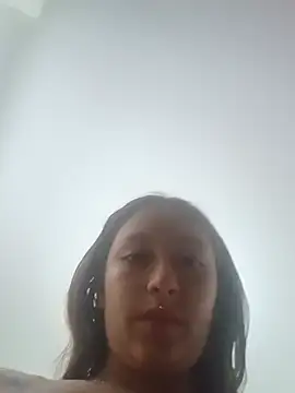 Snapshot of MiaSaen chatting on July 4, 2026, 2:18 am MiaSaen online show from July 4, 2026, 2:18 am