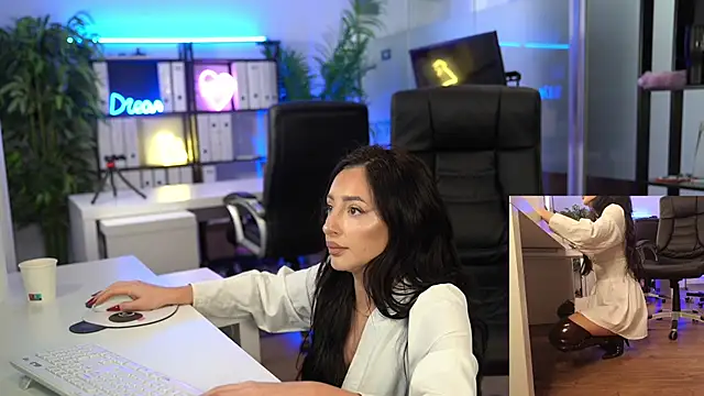 BabesGoWild online show from February 21, 2026, 5:42 am