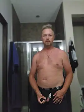 Snapshot of BlueEyedSilverFox chatting on July 20, 2026, 6:21 am BlueEyedSilverFox online show from July 20, 2026, 6:21 am