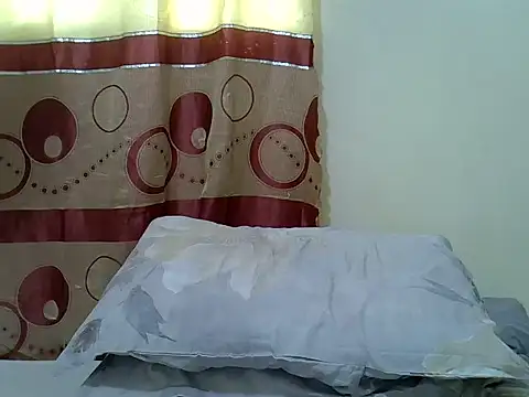 Snapshot of queen_sassy chatting on June 18, 2026, 9:25 am queen sassy online show from June 18, 2026, 9:25 am
