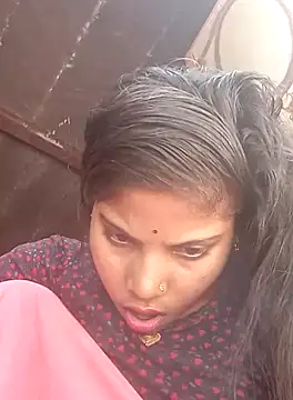Snapshot of Hotnewbhabi_riya chatting on June 10, 2026, 4:35 am Hotnewbhabi riya online show from June 10, 2026, 4:35 am