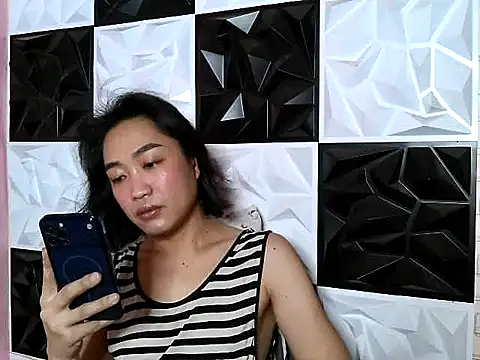 Snapshot of Asianpinaylicious chatting on July 11, 2026, 5:41 am Asianpinaylicious online show from July 11, 2026, 5:41 am