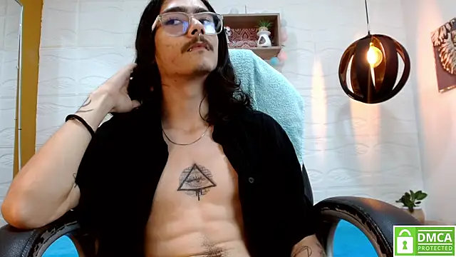 bigcock robert online show from July 28, 2026, 8:52 pm
