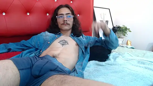 bigcock robert online show from June 18, 2026, 7:30 pm