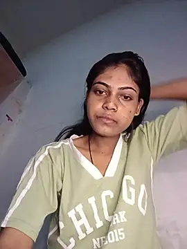 Snapshot of aapki_priya chatting on June 17, 2026, 4:23 am aapki priya online show from June 17, 2026, 4:23 am
