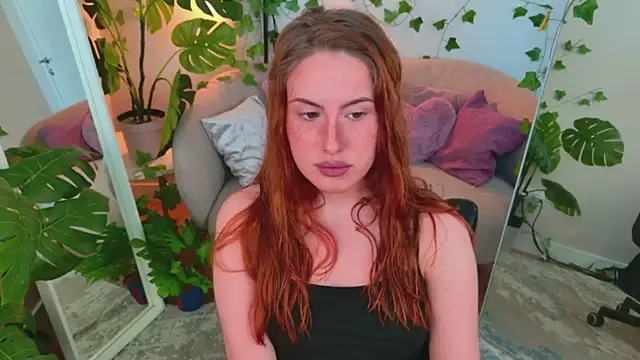 Snapshot of ChloeAster chatting on August 2, 2026, 2:15 pm ChloeAster online show from August 2, 2026, 2:15 pm
