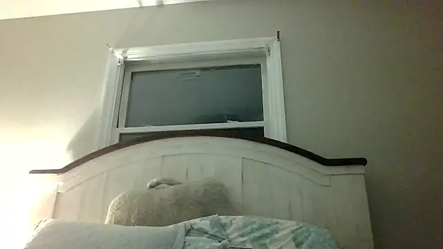 Snapshot of ive_indulgence chatting on June 18, 2026, 1:59 am ive indulgence online show from June 18, 2026, 1:59 am