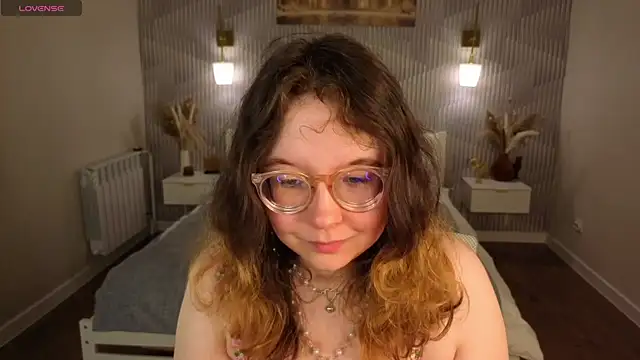Snapshot of Aleks-casterrr chatting on June 12, 2026, 5:21 pm Aleks-casterrr online show from June 12, 2026, 5:21 pm