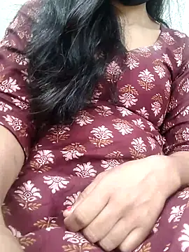 Tanvi-j online show from July 11, 2026, 5:08 am