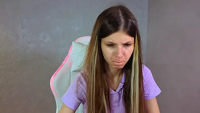 Snapshot of Audreybellamy chatting on June 15, 2026, 10:59 am Audreybellamy online show from June 15, 2026, 10:59 am