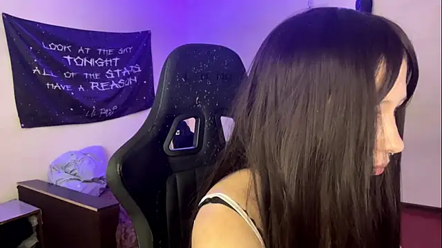 Snapshot of psycholina chatting on June 23, 2026, 1:09 pm psycholina online show from June 23, 2026, 1:09 pm