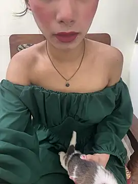 Snapshot of Hottness_Vamika chatting on July 22, 2026, 4:14 am Hottness Vamika online show from July 22, 2026, 4:14 am