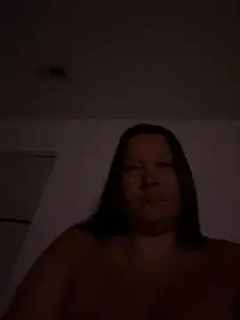 Snapshot of NUTTERBUTTA chatting on July 10, 2026, 7:41 am NUTTERBUTTA online show from July 10, 2026, 7:41 am