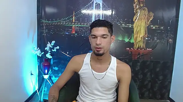 Snapshot of Carlos_eclipse chatting on July 7, 2026, 7:50 pm Carlos eclipse online show from July 7, 2026, 7:50 pm