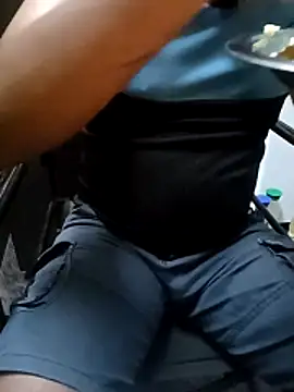 Lawrencedlkk007 online show from February 10, 2026, 11:09 am