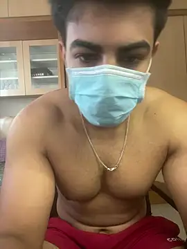 Snapshot of muscularZoro chatting on August 6, 2026, 9:15 am muscularZoro online show from August 6, 2026, 9:15 am