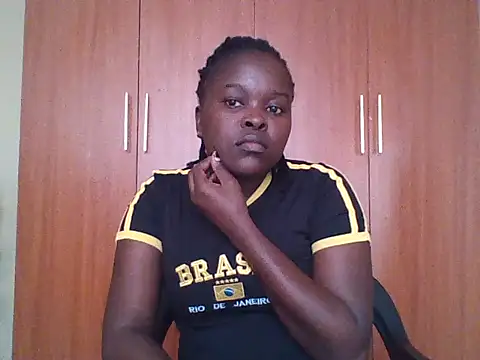 Snapshot of Fine-Asss chatting on June 10, 2026, 6:36 am Fine-Asss online show from June 10, 2026, 6:36 am