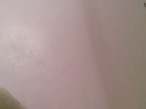 Snapshot of cute_bee chatting on June 9, 2026, 5:36 pm cute bee online show from June 9, 2026, 5:36 pm