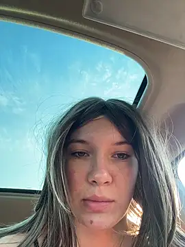 girl-Emily online show from July 11, 2026, 4:13 am