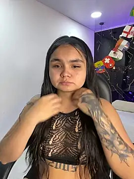Snapshot of TifanyRoseX chatting on July 5, 2026, 6:37 pm TifanyRoseX online show from July 5, 2026, 6:37 pm